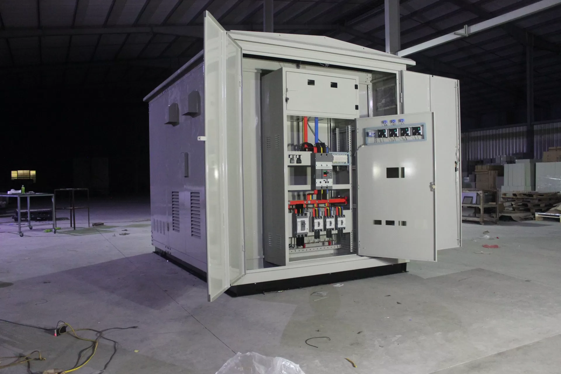 Lắp đặt tủ bảng điện