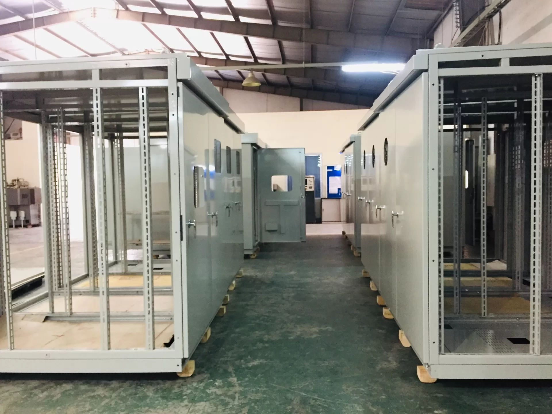 Gia công vỏ tủ điện